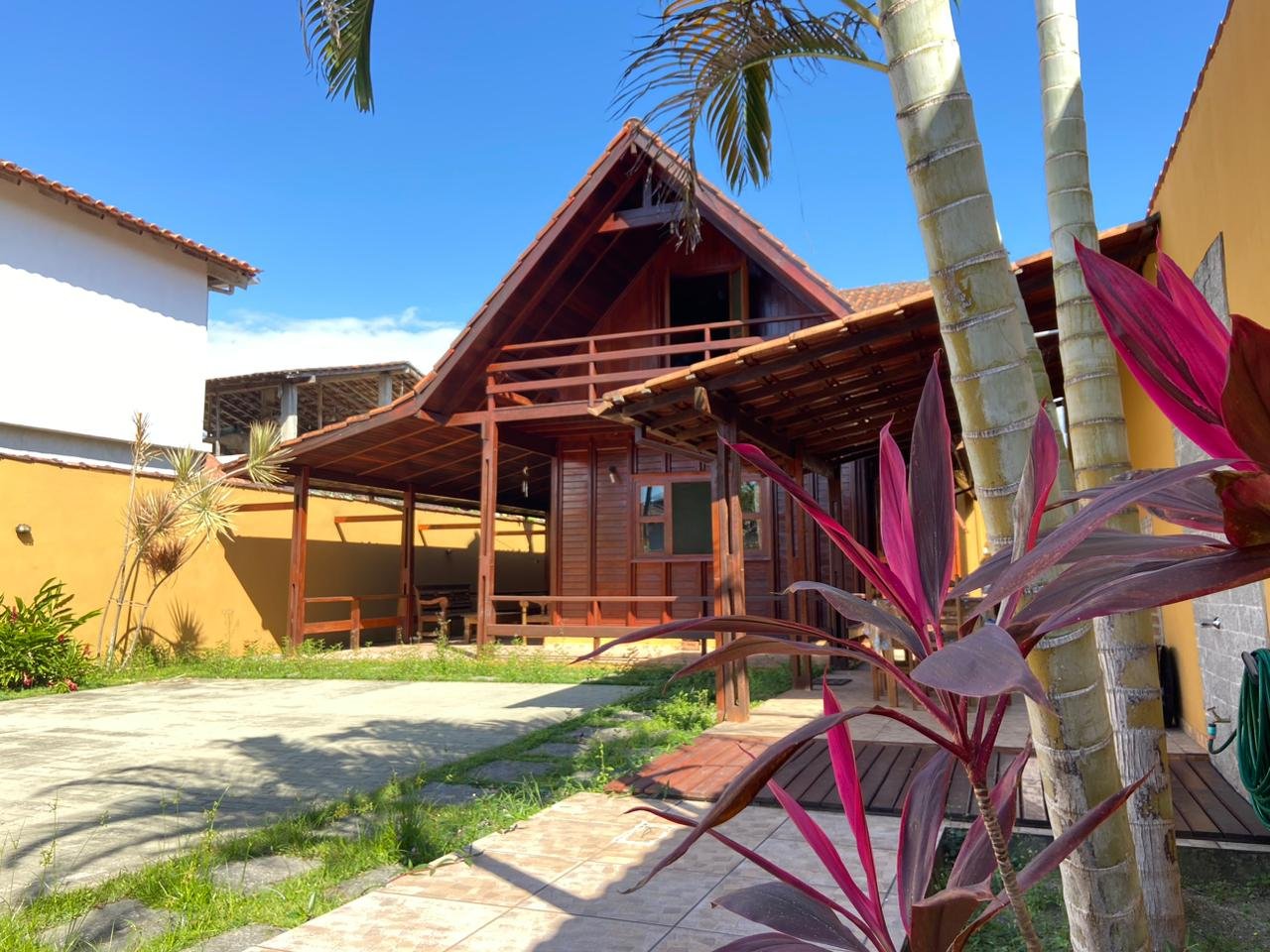 Casa estilo chalé em Paraty (Vendido)