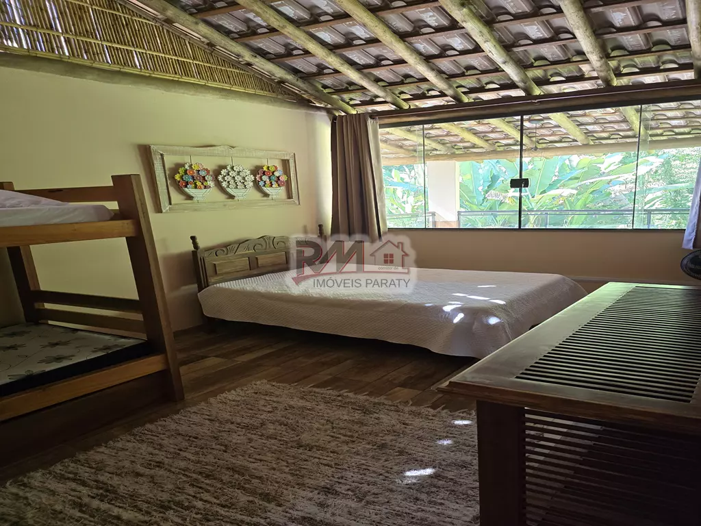Refúgio Exclusivo com Cachoeira em Paraty