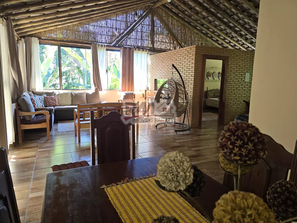 Refúgio Exclusivo com Cachoeira em Paraty