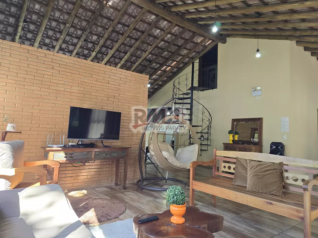 Refúgio Exclusivo com Cachoeira em Paraty